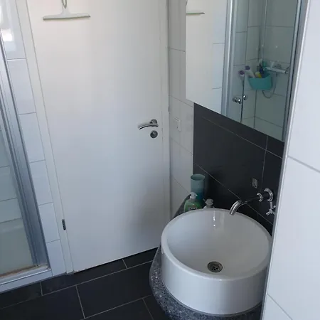 Spacious 4-bedroom Retreat With Large Sun Terrace *
