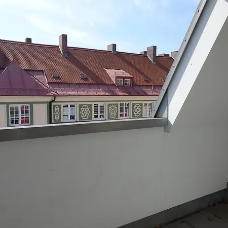 Spacious 4-bedroom Retreat With Large Sun Terrace Apartment *