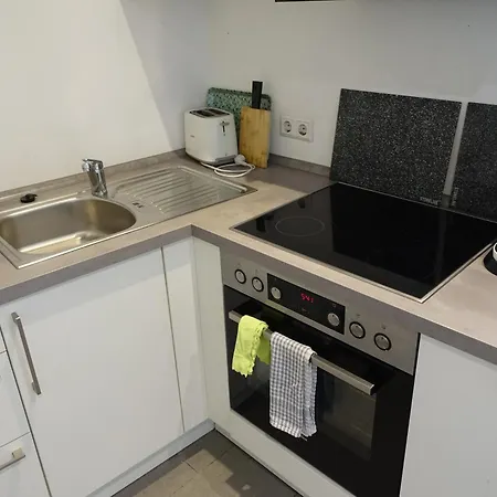 Spacious 4-bedroom Retreat With Large Sun Terrace Apartment